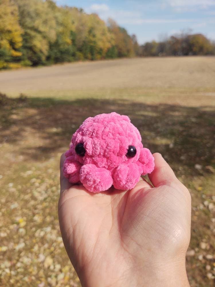 Mini velvet octopus plush